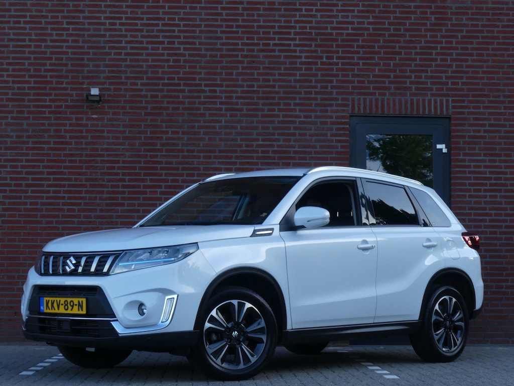 Suzuki Vitara 1.4 Boosterjet Style Smart Hybrid
