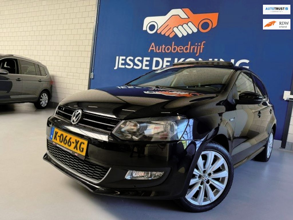 Volkswagen Polo 1.2-12V Style/Match / NAP met 113485 km./panoramadak / 5 deurs / airco /scherm/ sportvelgen/etc./ APK tot 01/2027.