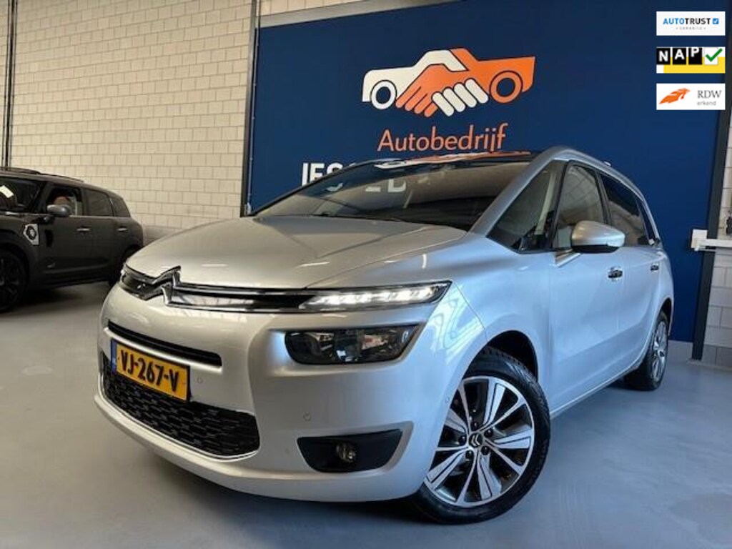 Citroën C4 Picasso 1.6 diesel/ grijs kenteken/ bj.2014/ navigatie/climate/trekhaak/ sportvelgen/ APK 11/2026 en NAP met 171913 km.