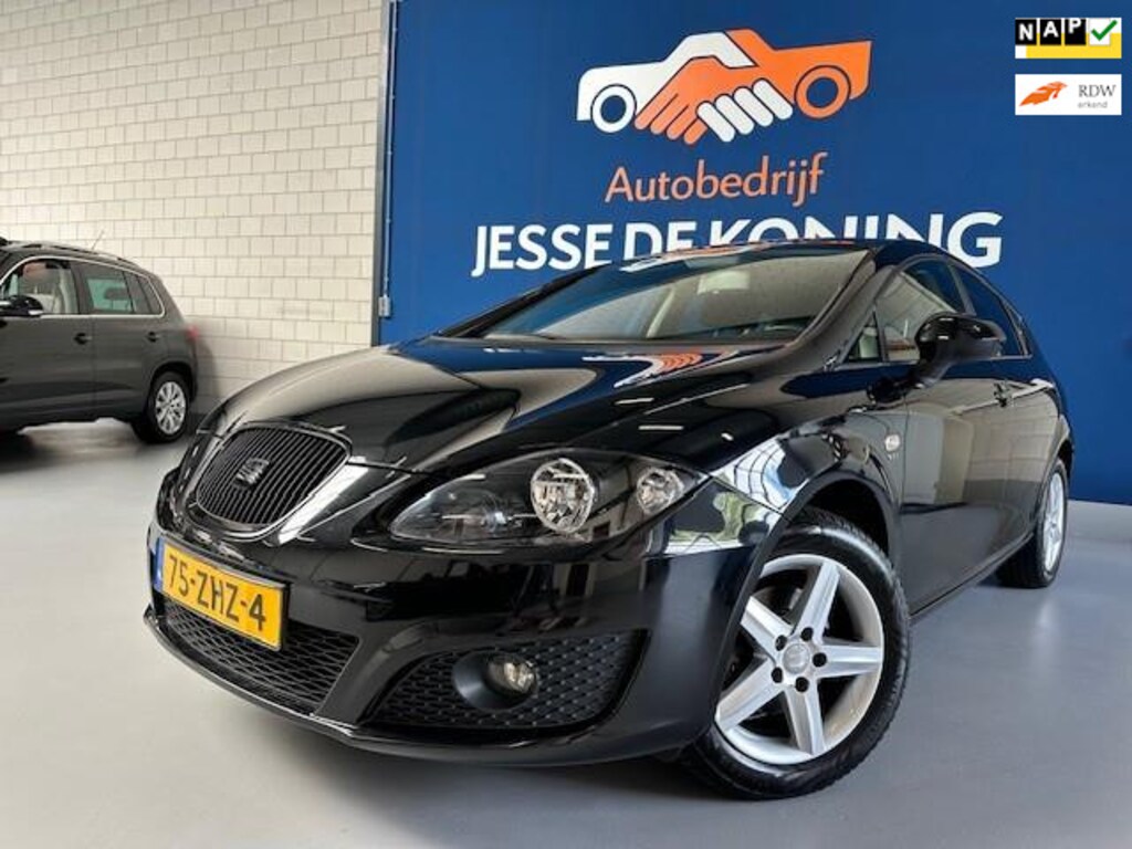 SEAT Leon 1.2 TSI Ecomotive COPA.bj.2013.zwart.climate.sportvelgen.6 versnellingen.5 deurs.etc.APK 10/2026 en NAP met 219621 km.