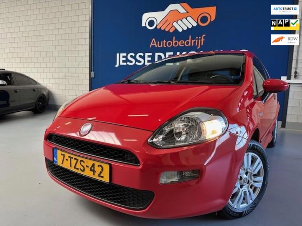 Fiat Punto Evo 0.9 TwinAir Street,bj.2014,kleur:rood,airco,sportvelgen,NAP met 168711 km.en APK tot 10/2026 ,zeer zuinige auto !