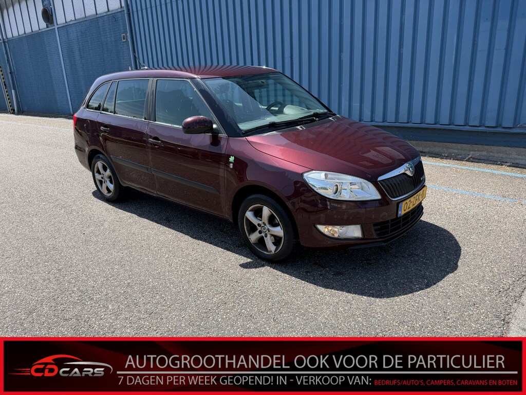 Skoda Fabia Combi 1.2 TDI Greenline Businessline Inruilauto’s tegen vaste prijzen. Voor meer info: 0638140850 Bij de verkoop van gebruikte voertuigen door CD-Cars wordt geen standaard garantie verstrekt. De koper aanvaardt het voertuig in de staat waarin het zich bevindt op het moment van aankoop