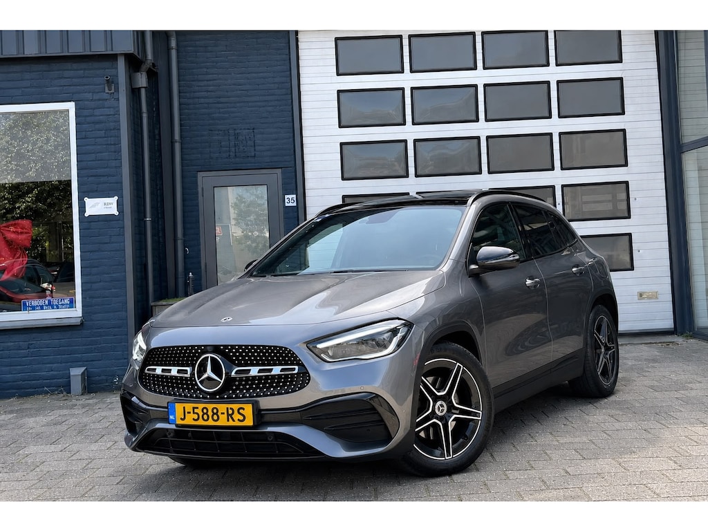 Mercedes-Benz GLA 200 Business Solution AMG | Pano | Camera | Night-Pakket
