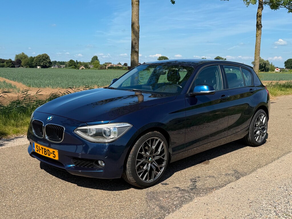 BMW 1-Serie 118i Business AUT APK 06-2027 NAP Airco
