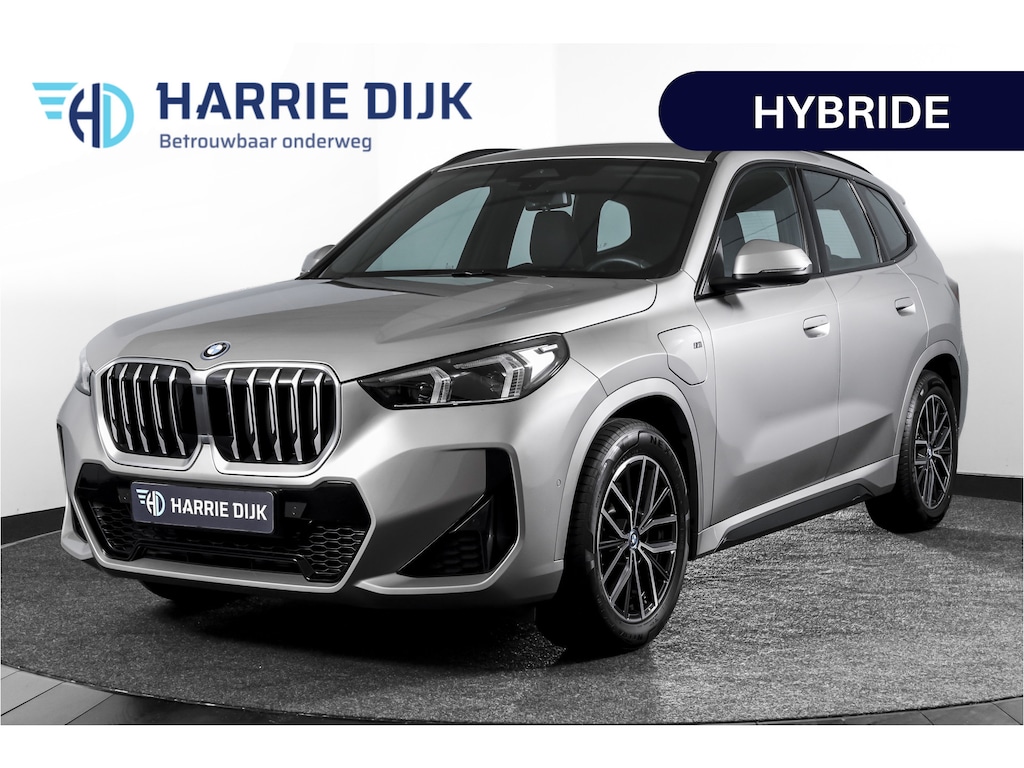 BMW X1 xDrive25e 245 PK M-Sport | Premium Pack | Cruise | Dig. Cockpit | Stoelverw. | PDC | Camera | NAV+App. Connect | ECC | Elek. Klep | LM 18" | 9072