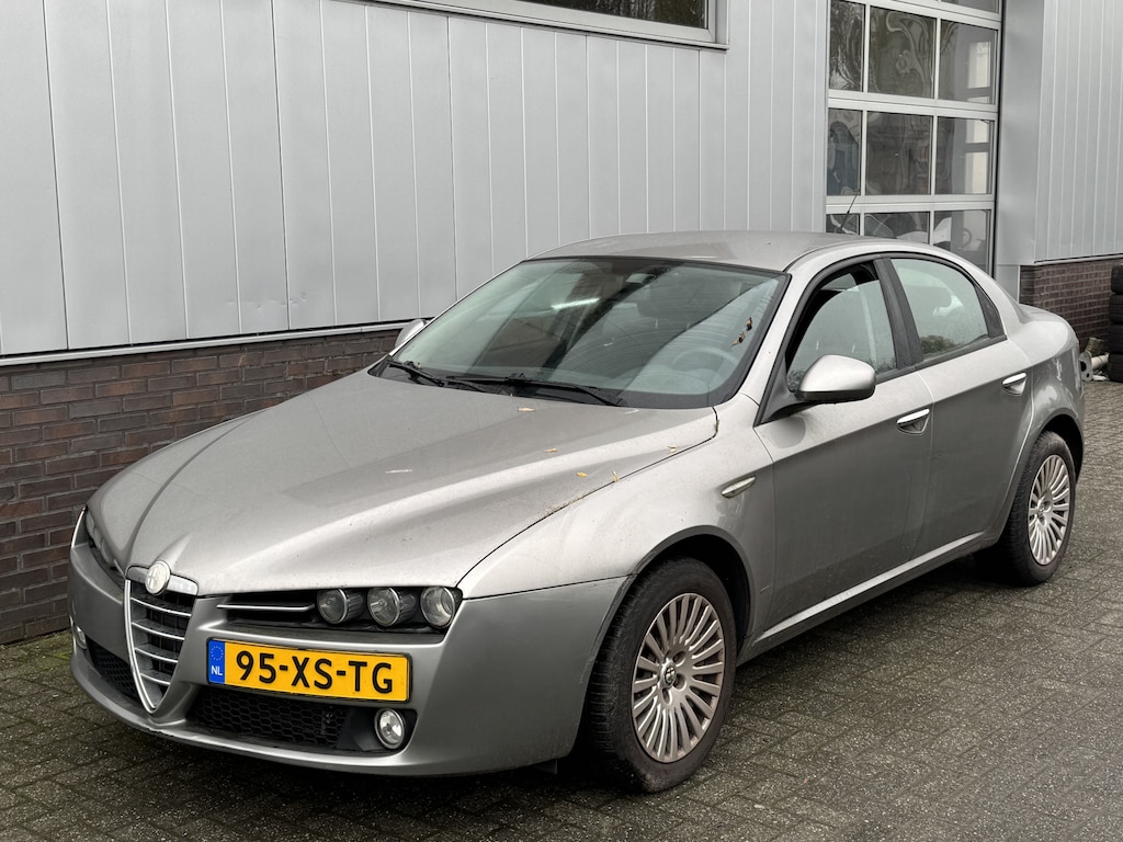 Alfa Romeo 159 1.8 mpi Business | Verkoop aan alleen handelsbedrijven | Niet wegwaardig