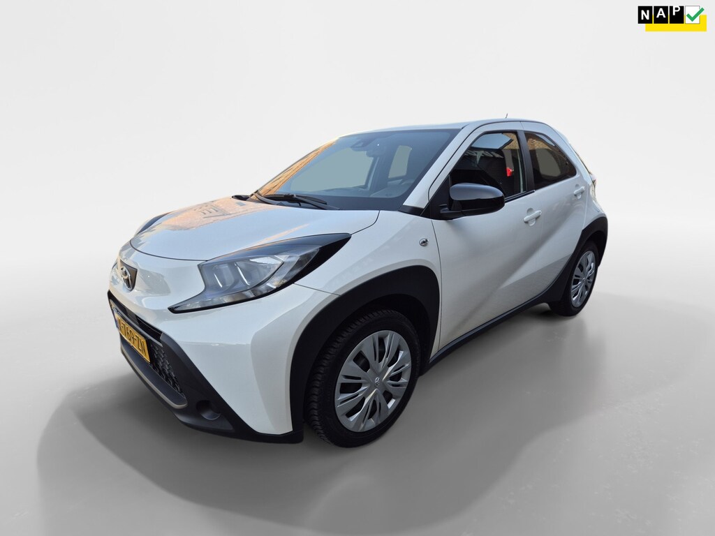 Toyota Aygo X 1.0 VVT-i MT Play | carplay | camera