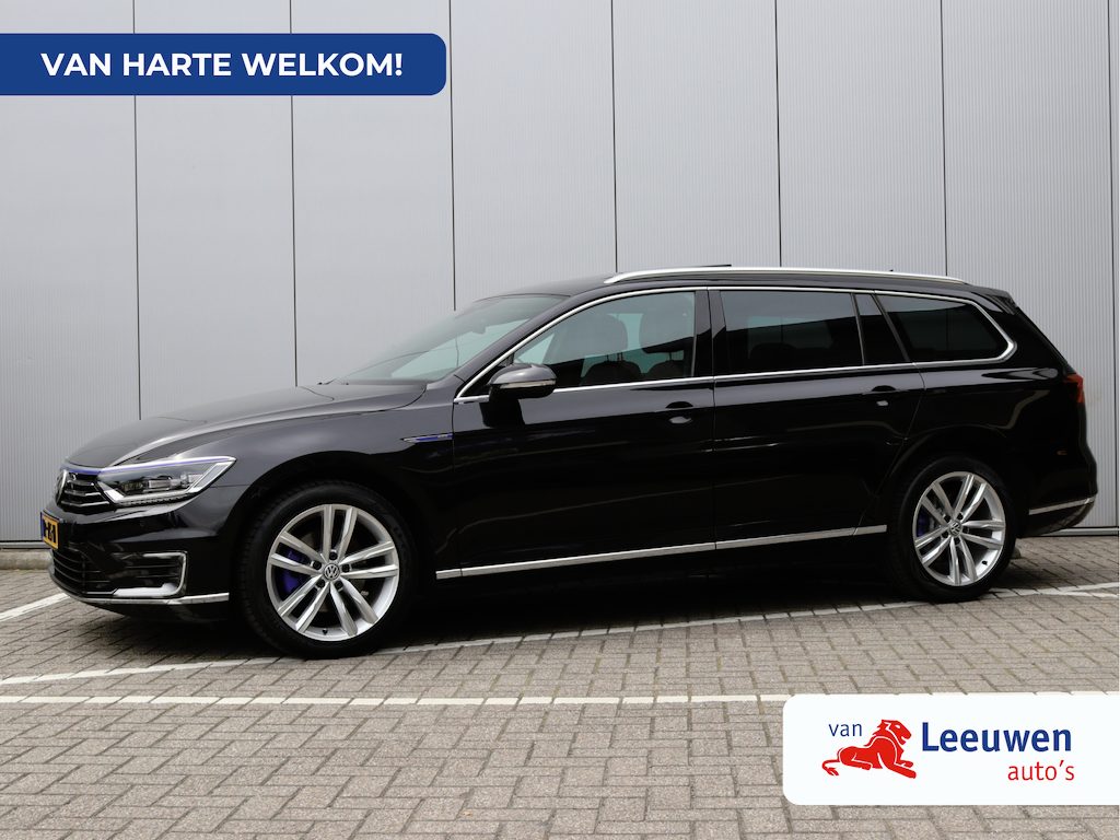 Volkswagen Passat Variant 1.4 TSI GTE Highline | SOH 72,9% | Pano | Trekhaak | Org. NL