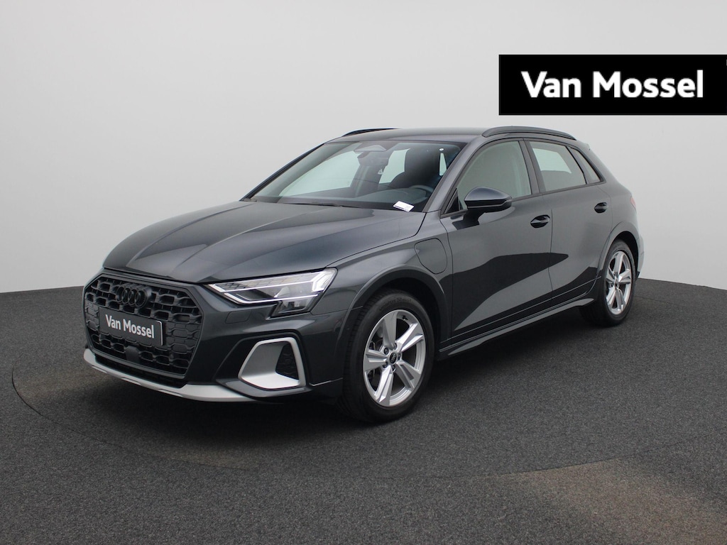 Audi A3 allstreet 40 TFSI e Advanced edition | Adaptive cruise control | Dodehoekdetectie | Stoelverwarming | Achteruitrijcamera | Climate control | Trekhaak | Navigatie | Ledkoplampen | Audi sound system