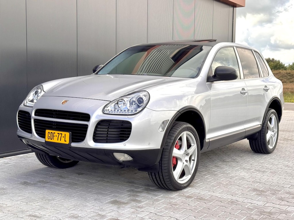 Porsche Cayenne 4.5 Turbo 120.000 KM 450PK Youngtimer! BTW