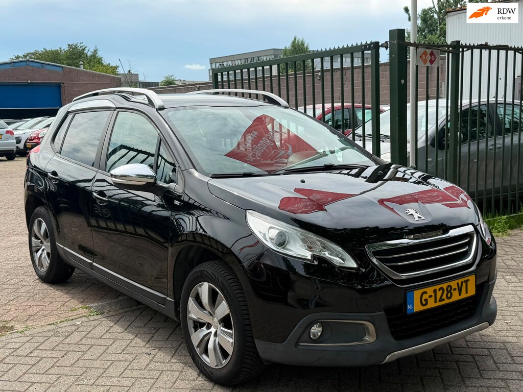 Peugeot 2008 1.2 PureTech Urban Cross 2e eigenaar dealer onderhouden panorama dak parkeer sensor airco airco