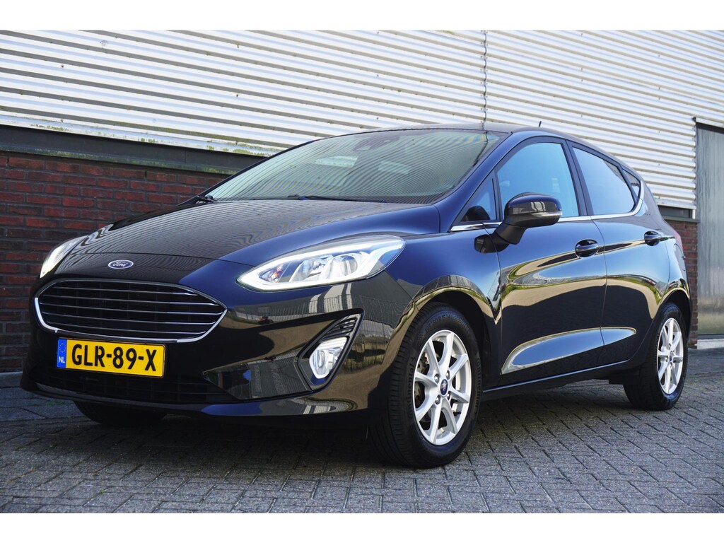 Ford Fiesta 1.0 EcoB.95PK Titanium X/Navigatie/Apple CarPlay/ Winterpakket/Dealeronderhouden