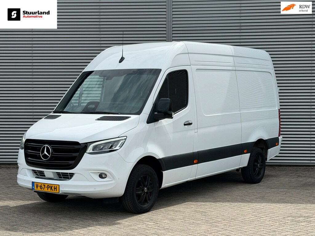 Mercedes-Benz Sprinter 317 L2H2 RWD Facelift Aut/ LED/ Groot MBUX/ PDC V+A/ Camera/ 3zits/