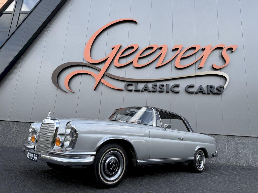 Mercedes-Benz SE W111 250SE
