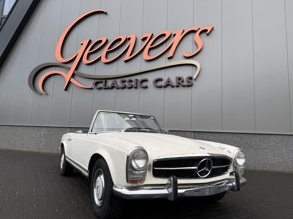 Mercedes-Benz Pagode W113 230SL
