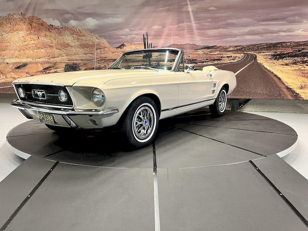 Ford Mustang Convertible