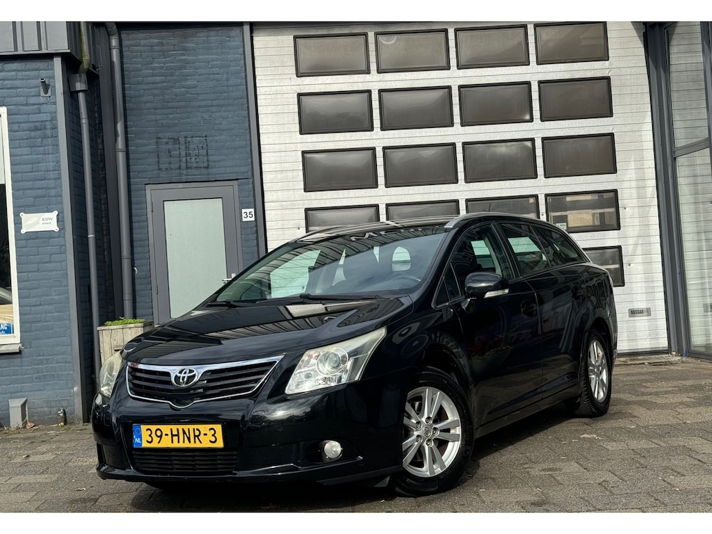 Toyota Avensis Wagon 1.8 VVTi Dynamic | Clima | Cruise | Navi