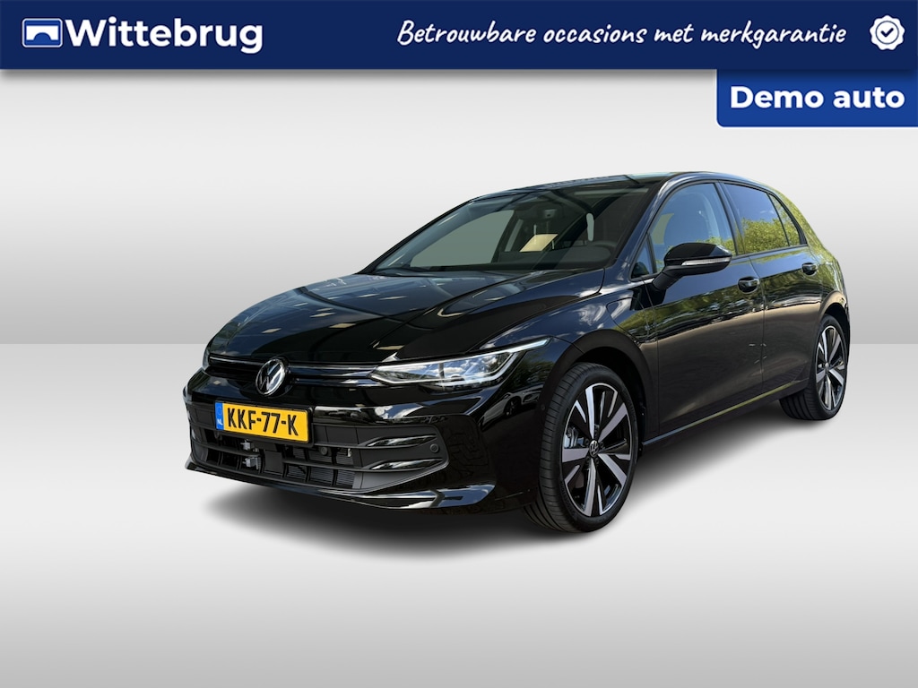 Volkswagen Golf 1.5 eHybrid 204pk DSG Life Edition / Zwenkbare trekhaak / Dodehoek detectie / Stuur en stoelverwarming / 18'' LMV Rijdende demonstratieauto, bezichtiging op afspraak