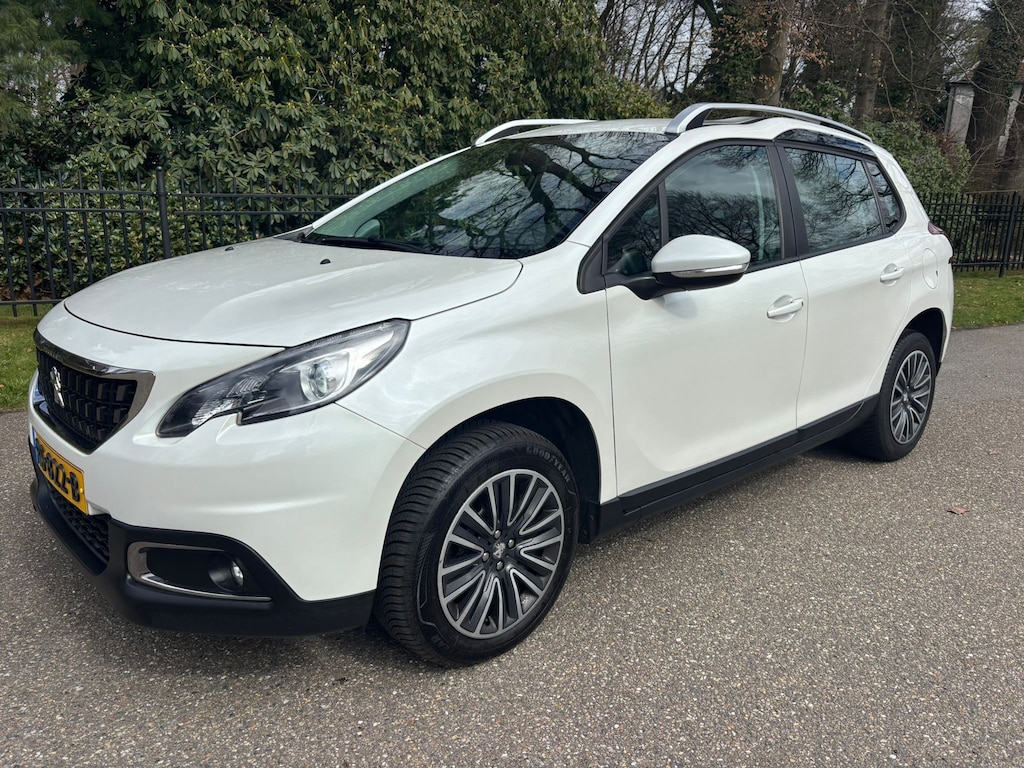 Peugeot 2008 1.2 PureTech Blue Lion AUTOMAAT