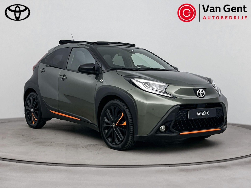 Toyota Aygo X 1.0 VVT-i S-CVT Limited | Elektrisch vouwdak | Stoelverwarming | JBL | LED | Adaptive Cruise | Apple Carplay / Android Auto | Keyless | Parkeersensoren voor/achter | Clima | Camera | 18 inch