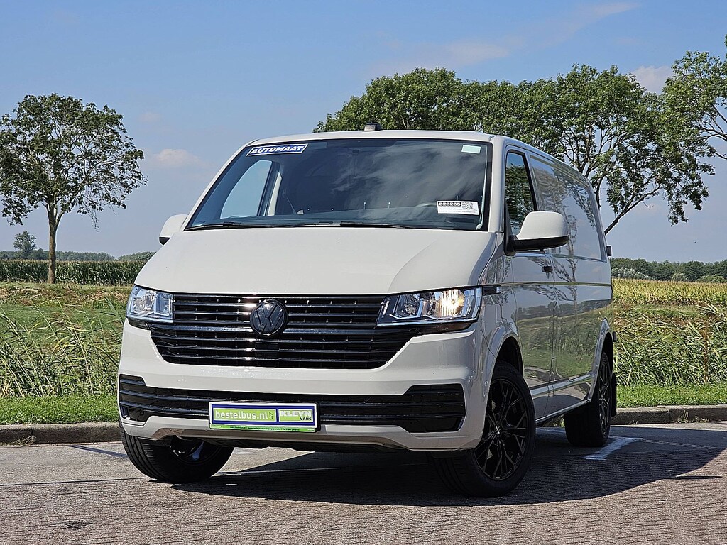 Volkswagen Transporter 2.0 TDI T6.1 150Pk L2H1 Autm