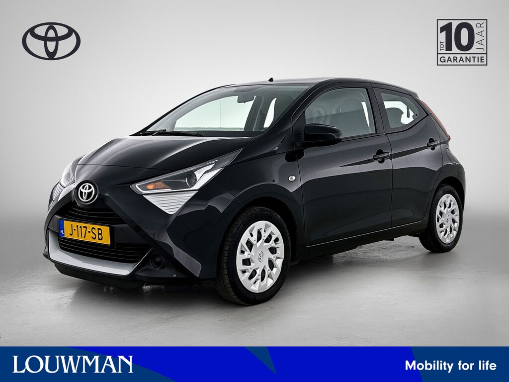 Toyota Aygo 1.0 VVT-i x-play | Dealer onderhouden | Apple CarPlay/Android Auto | Airco | Achteruitrijcamera | Elektrisch verstelbare buitenspiegels |