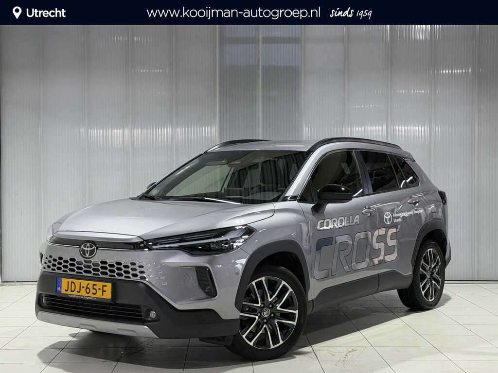 Toyota Corolla Cross Hybrid 180 Executive Lederen bekleding , Elektrisch verstelbare bestuurdersstoel , Stoel/stuurwielverwarming , 18'' LM velgen , BTW auto , Orgineel NL