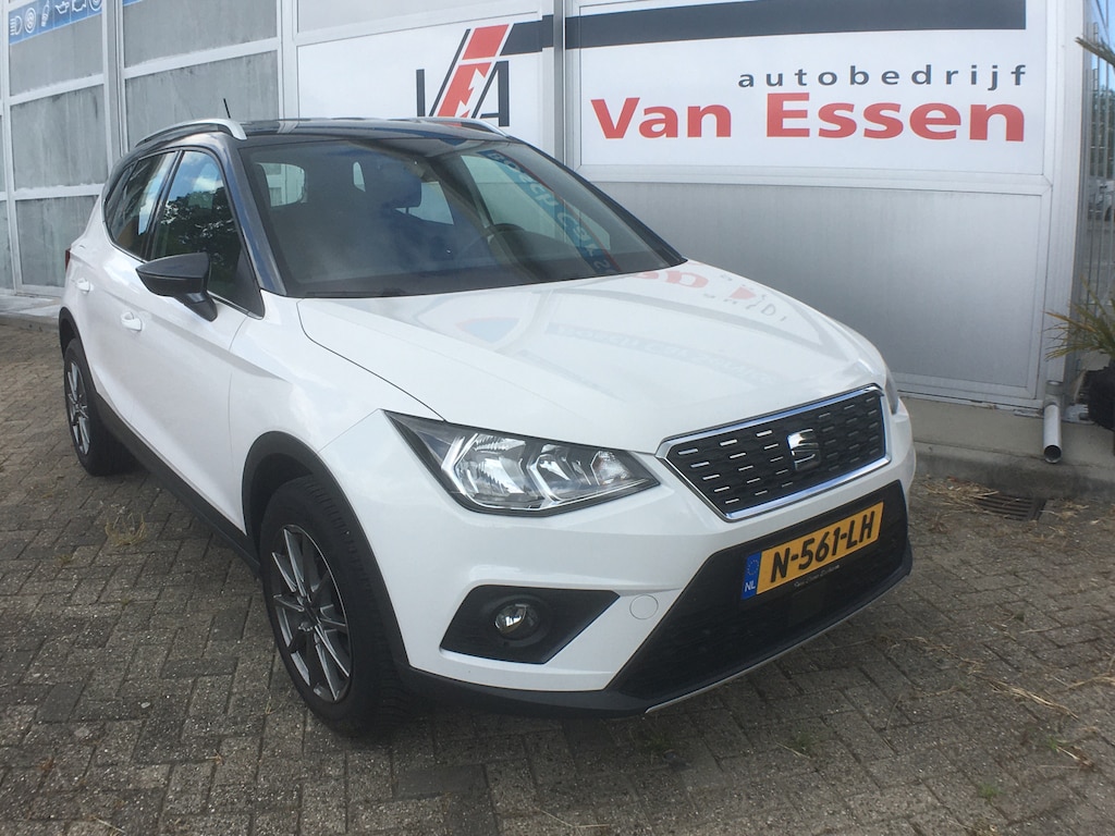 SEAT Arona 1.0 TSI Xcelence Business Intense Xcelence . blind spot, adaptive cruise control, Navi