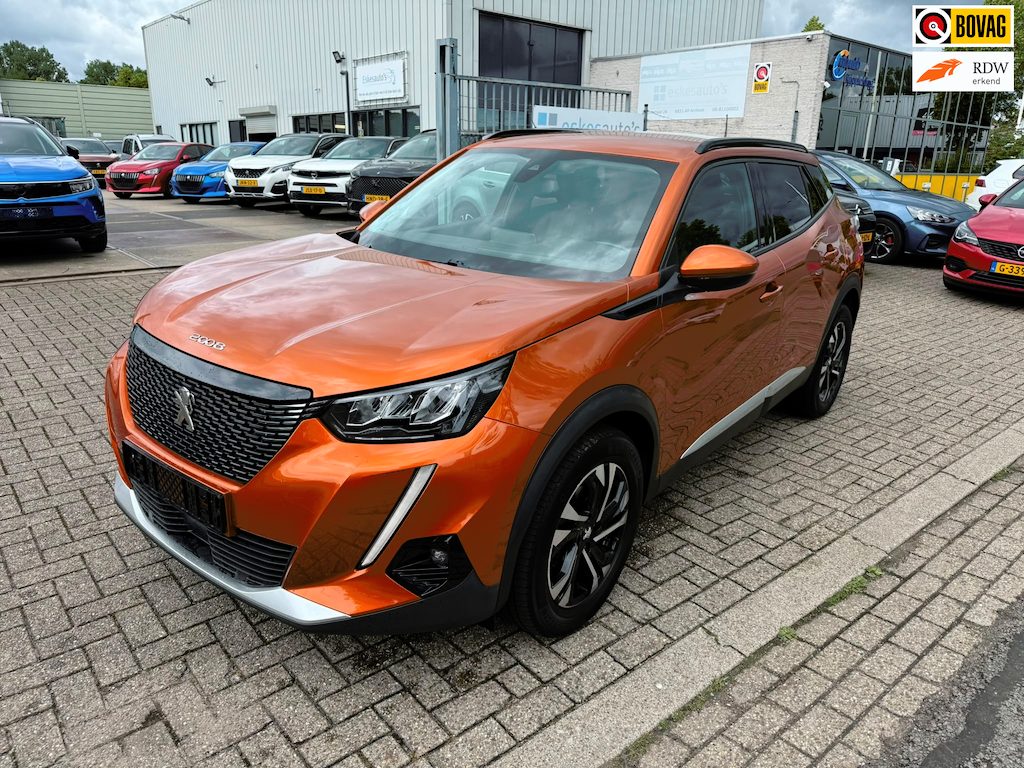 Peugeot 2008 1.2 PureTech Allure 130PK, Navigatie, Automaat