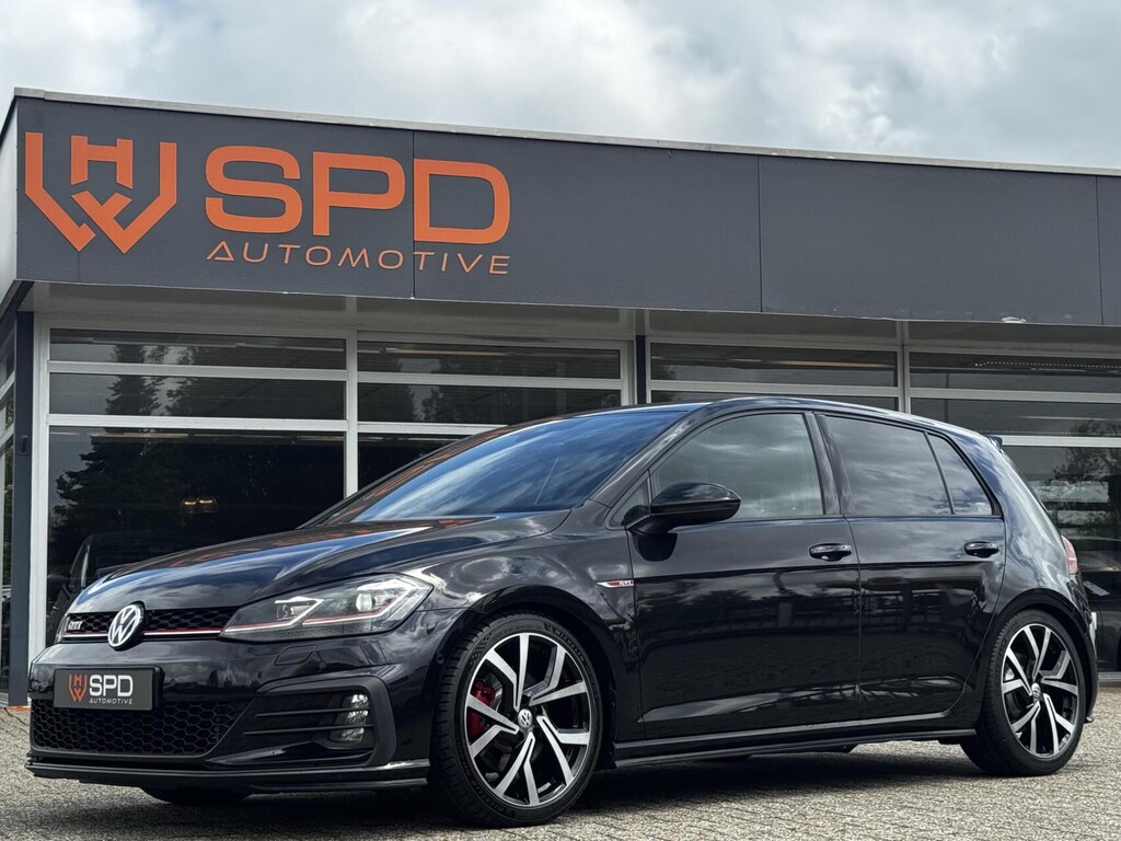 Volkswagen Golf 2.0 TSI GTI|300PK|Carplay|Sfeer|Stand|Camera
