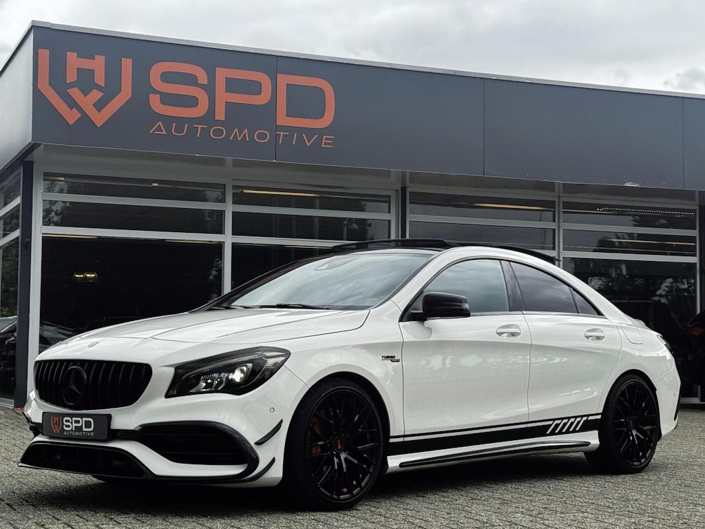 Mercedes-Benz CLA AMG 45 4MATIC|Pano|Performance|19"|381PK
