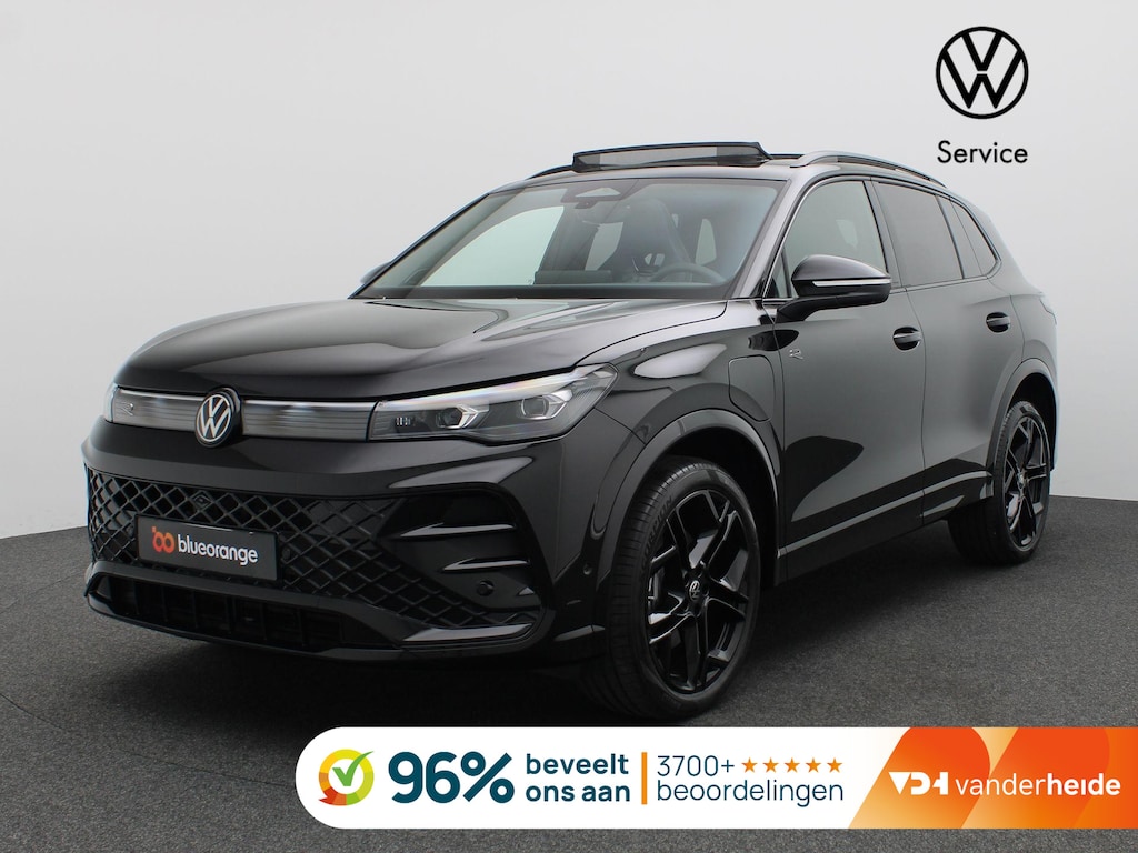 Volkswagen Tiguan 1.5 eHybrid R-Line Edition 272PK DSG Pano-Schuifdak, Black Style, Trekhaak, 20" LM Velgen, Head-Up Display, Matrix LED-Verlichting, 360gr. Camera, Harman Kardon, Navi, Elektr. Achterklep