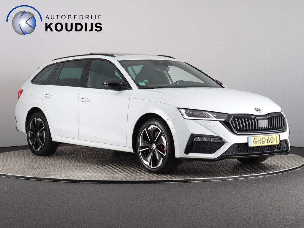 Skoda Octavia Combi 1.4 TSI RS iV PHEV Business (Pano / Camera / Stoelverwarming / Matrix led / Keyless)