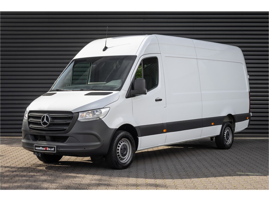 Mercedes-Benz Sprinter 317 L3H2 RWD Trekhaak - MBUX