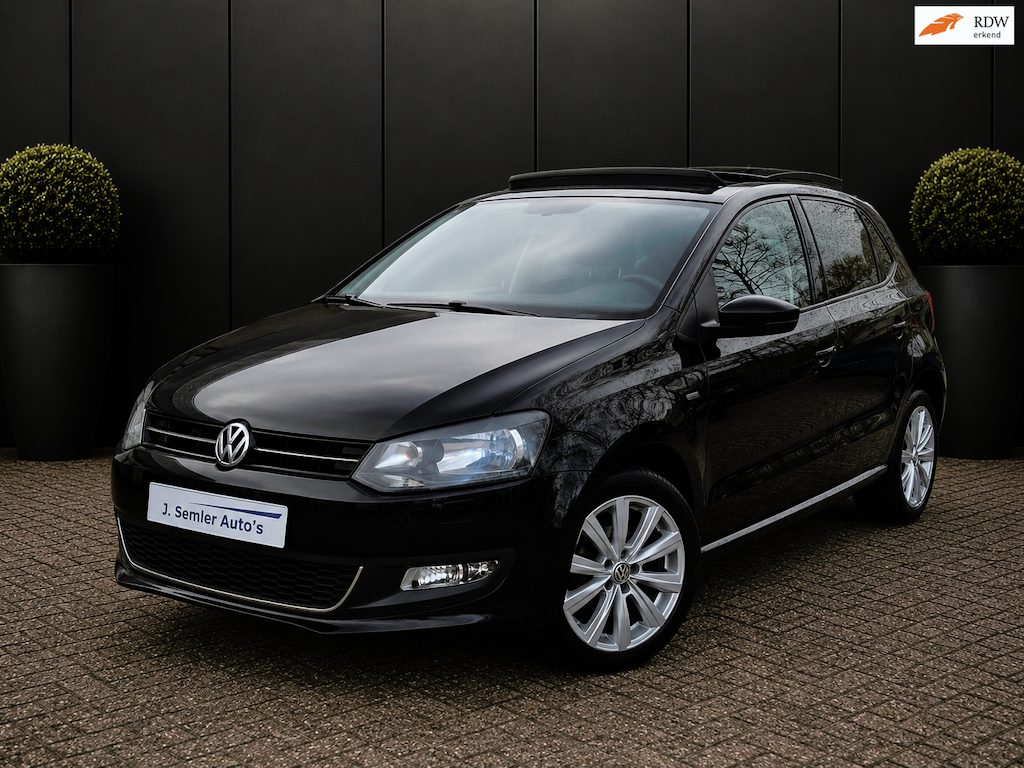 Volkswagen Polo 1.2 TSI LIFE Highline Edition AUTOMAAT PANORAMA DAK MF STUUR PDC CRUISE