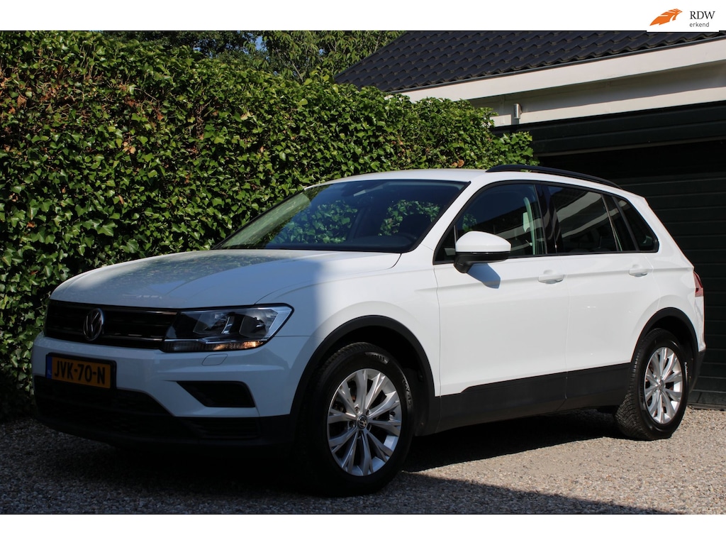 Volkswagen Tiguan 1.4 TSI ACT Highline | Automaat | Carplay | PDC V+A | Stoelverwarming