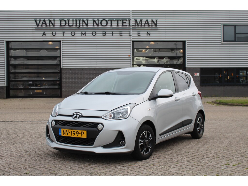 Hyundai i10 1.0i Go! / Carplay / LMV 13" / Cruise / N.A.P.