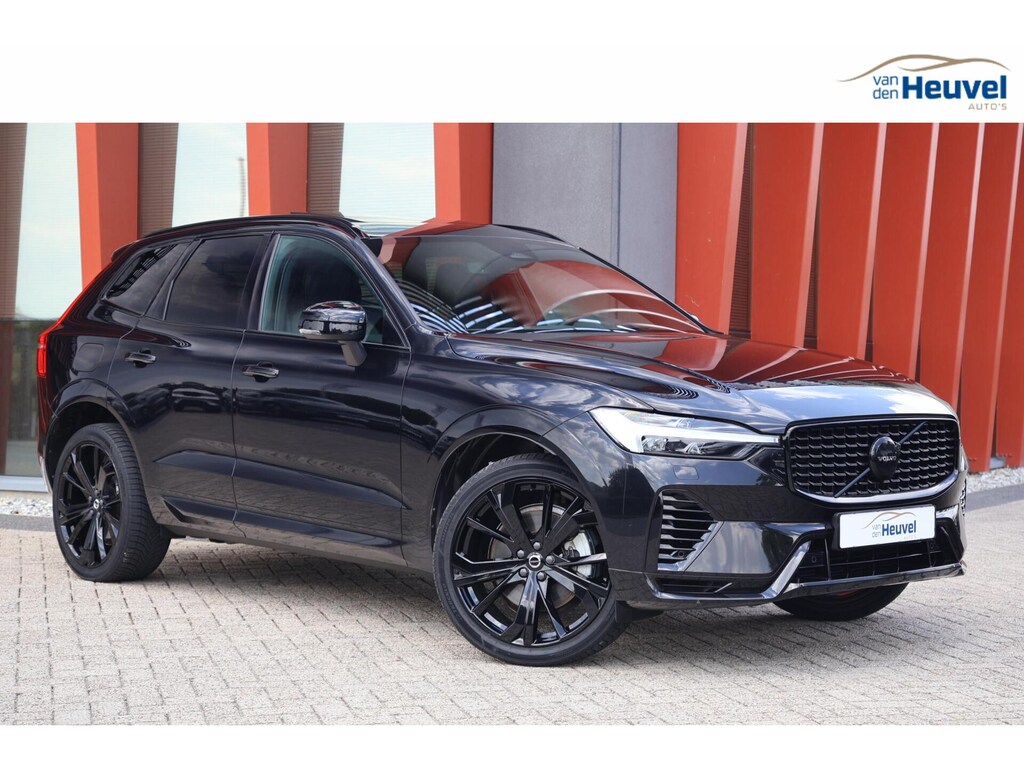 Volvo XC60 T6 Recharge AWD Black Edition | Stoelverwarming | Parkeercamera | Panoramadak | Pilot Assist | HUD | keyless