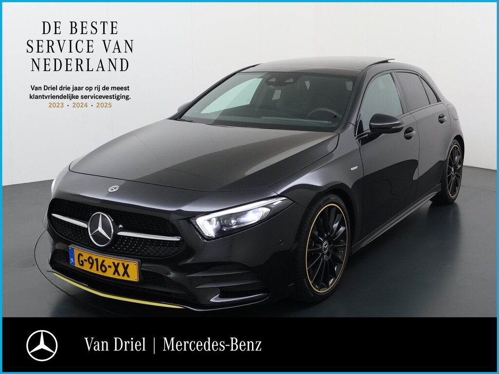 Mercedes-Benz A-klasse A 250 AMG line | Pano Distronic Multibeam Burmester