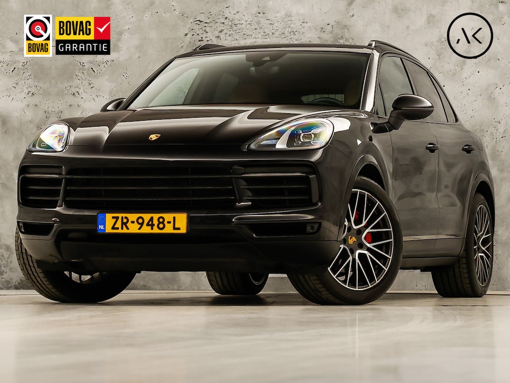 Porsche Cayenne 3.0 E-Hybrid Sport 463Pk (SPORTCHRONO PAKKET, LUCHTVERING, SOH 95%, APPLE CARPLAY, MEMORY SEATS, STOELVERWARMING, GETINT GLAS, CAMERA, NIEUWSTAAT)