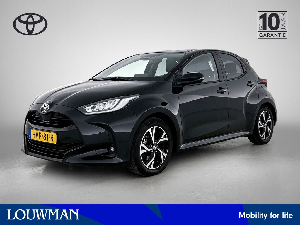 Toyota Yaris Hybrid 115 Dynamic Comfort Pack | Parkeersensoren | Stoelverwarming | Stuurwiel verwarming | Dode hoek |