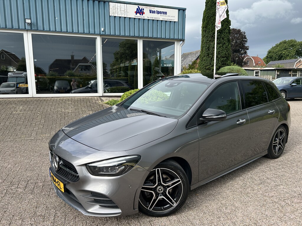 Mercedes-Benz B-klasse 200 Business Solution AMG Panoramadak