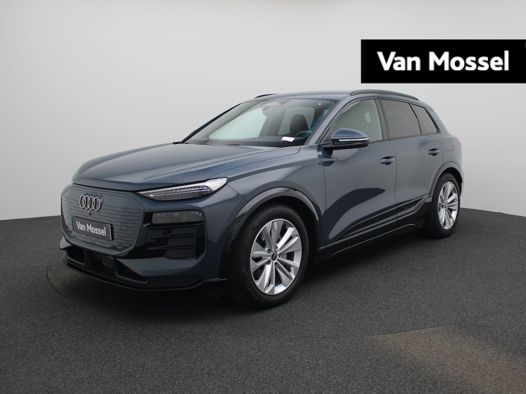 Audi Q6 e-tron edition quattro 100 kWh 387 PK | SoH 99% | S line | Automaat | Augmented reality head-up display | Trekhaak | Luchtvering | Bang & Olufsen Premium 3D | Elektrisch verstelbaar stuur | Adaptive cruise control | Audi virtual cockpit plus | Warmtepomp | Omgevingscamera's | MMI-bijrijdersscherm | Park assist plus |