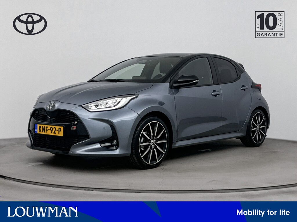 Toyota Yaris 1.5 Hybrid 130 GR SPORT PLUS PACK | BTW voertuig | Panoramadak | JBL | Head-Up Display | dodehoek detectie | Parkeersensoren voor+achter |