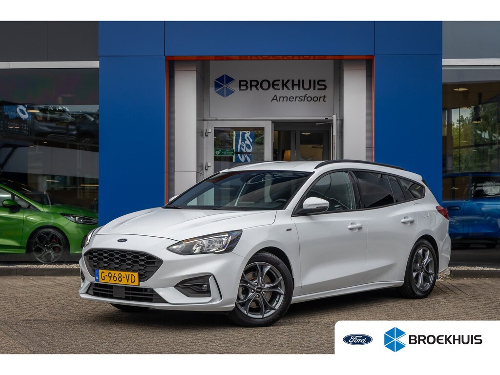 Ford Focus Wagon 1.0 EcoBoost ST Line Business | Trekhaak | Apple Carplay/Android Auto | Parkeersensoren Voor/Achter | Lane Asist | | Apple Carplay/Android Auto|telefoonintegratie premium | Parkeersensor achter | Parkeersensor voor