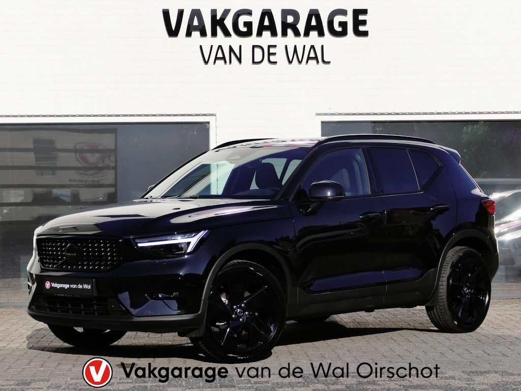 Volvo XC40 2.0 B3 Plus Black | Harman/Kardon | Memory | Stoel/stuurverwarming | Apple-/Android Carplay | 20 inch zwarte velgen | Draadloze telefoon oplader | Google | BLIS | ACC