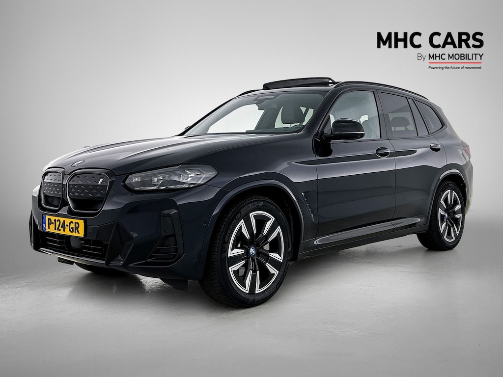 BMW iX3 High Executive 80 kWh | Navi | Leder | Pano | 12 maanden BOVAG |
