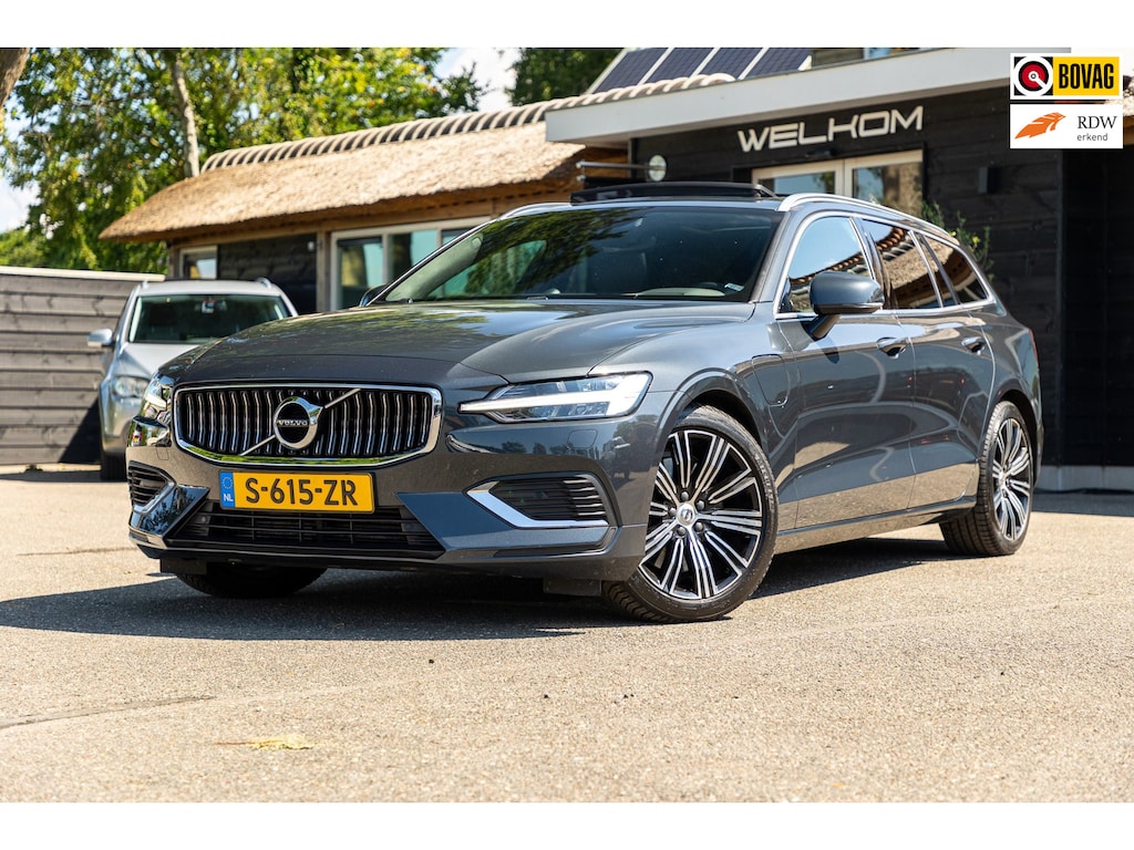 Volvo V60 2.0 T8 Twin Engine AWD I Inscription I Bowers & Wilkens I Panoramadak I Trekhaak I Pilot assist
