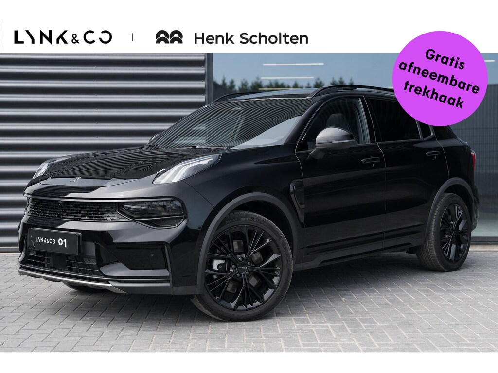 Lynk & Co 01 276PK More | 360 Graden Camera | Harman Kardon | Panoramadak | Elektrisch bedienbare voorstoel met geheugen | Keyless Entry | Getint glas | Adaptieve Cruise Control | Dodehoekassistent | Sfeerverlichting | Stuurwielverwarming | Stoelverwarming