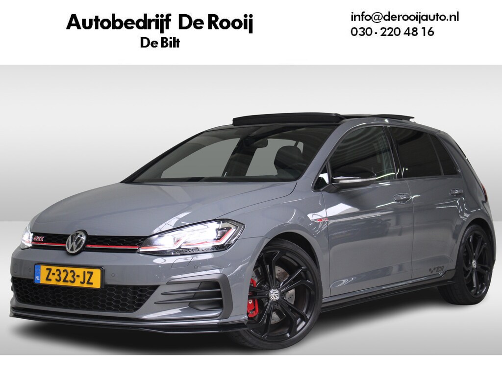 Volkswagen Golf 2.0 TSI GTI TCR Panoramadak | Akrapovic | DCC | 19" Reifnitz | Active Lightning |